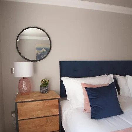 Apartment 10 Bootham House - Luxury Centre With Free Parking For One Car *