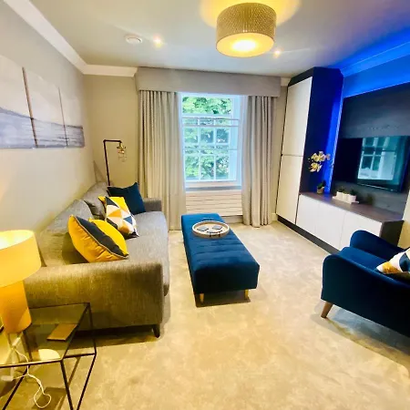 10 Bootham House - Luxury Centre With Free Parking For One Car * York