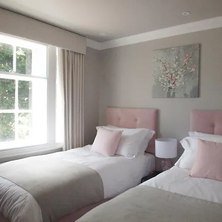 10 Bootham House - Luxury Centre With Free Parking For One Car