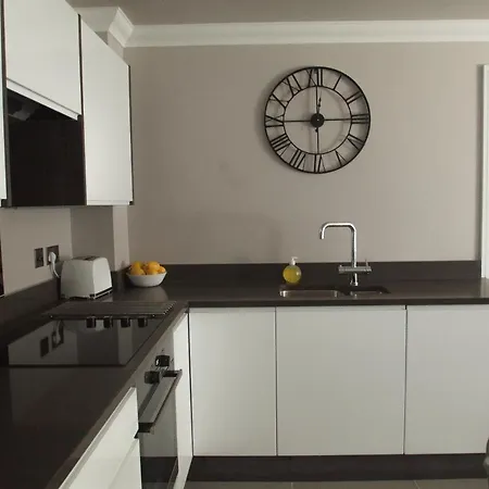 10 Bootham House - Luxury Centre With Free Parking For One Car *