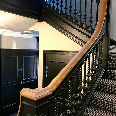 10 Bootham House - Luxury Centre With Free Parking For One Car